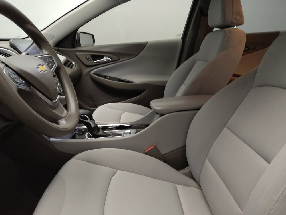 Used 2022 Chevrolet Malibu LT image 17