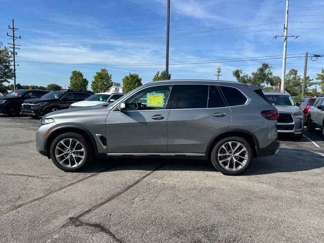 Certified 2026 BMW X5 xDrive40i w/ Premium Package AWD/4WD image 4