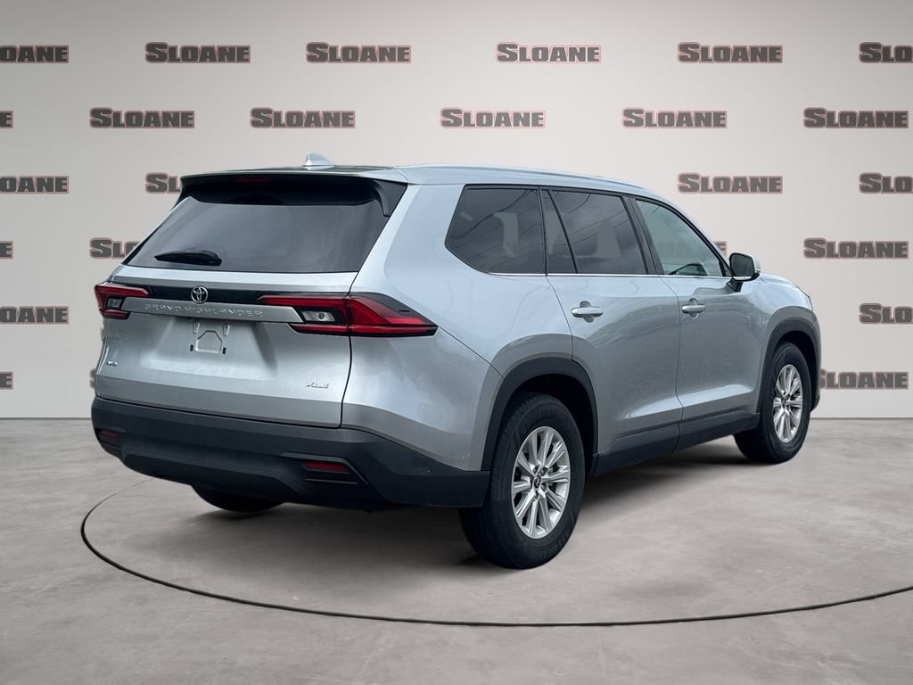 Used 2025 Toyota Grand Highlander AWD image 5