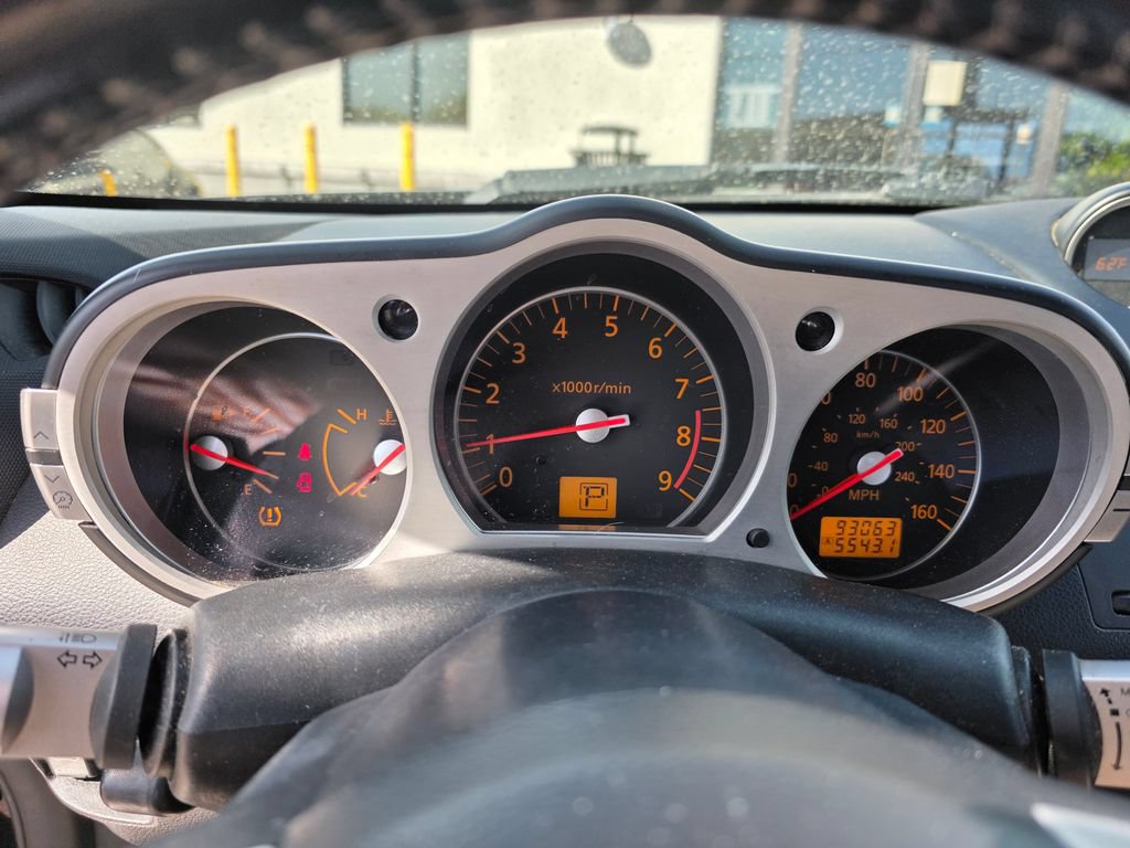 Used 2008 Nissan 350Z Grand Touring RWD image 11