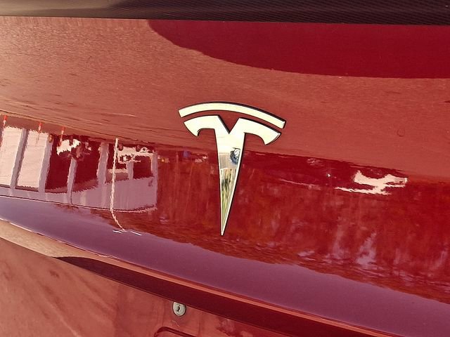 Used 2018 Tesla Model 3 Long Range image 34