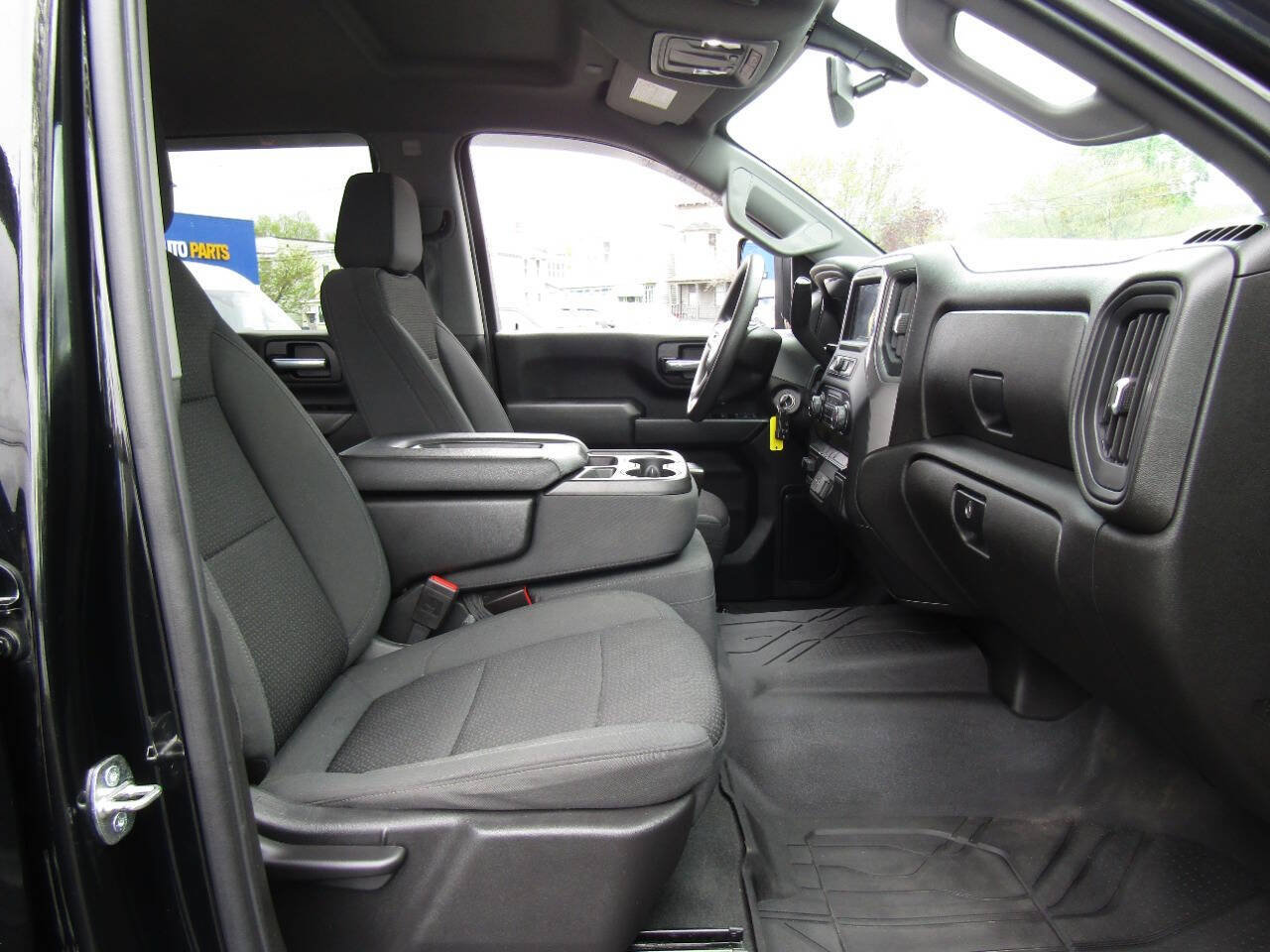 Used 2021 Chevrolet Silverado 2500 Custom w/ Custom Value Package AWD/4WD image 27
