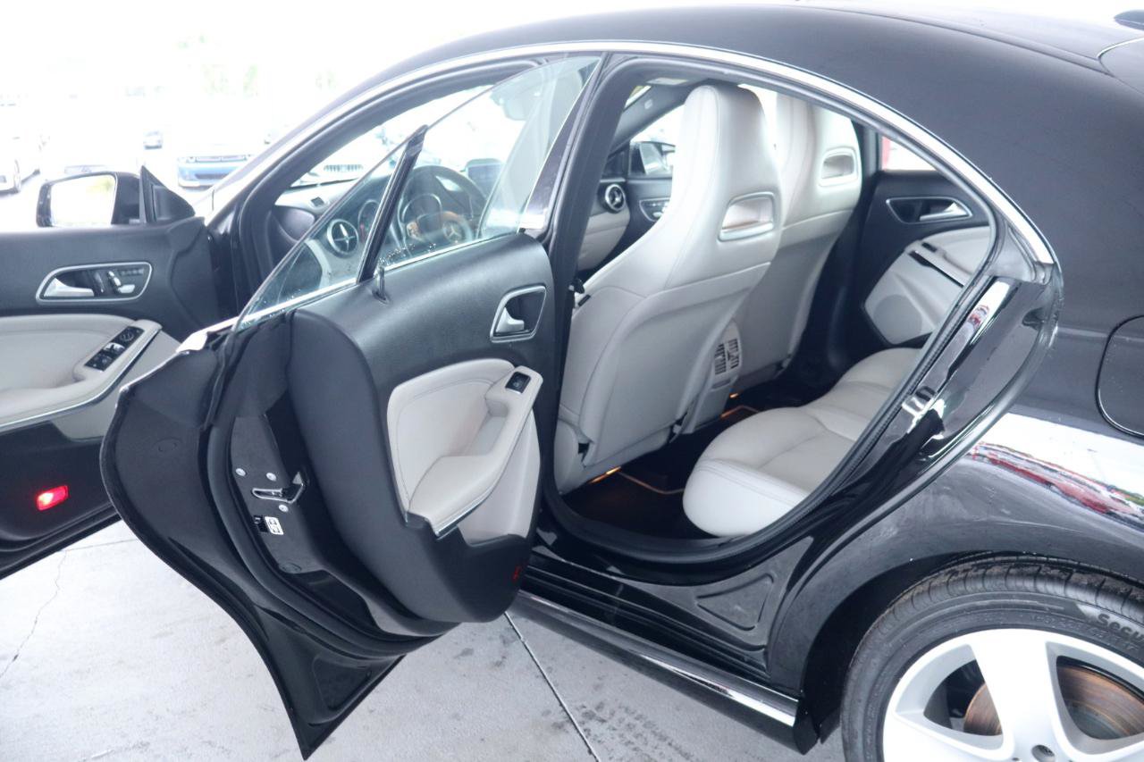 Used 2018 Mercedes-Benz CLA 250 image 31
