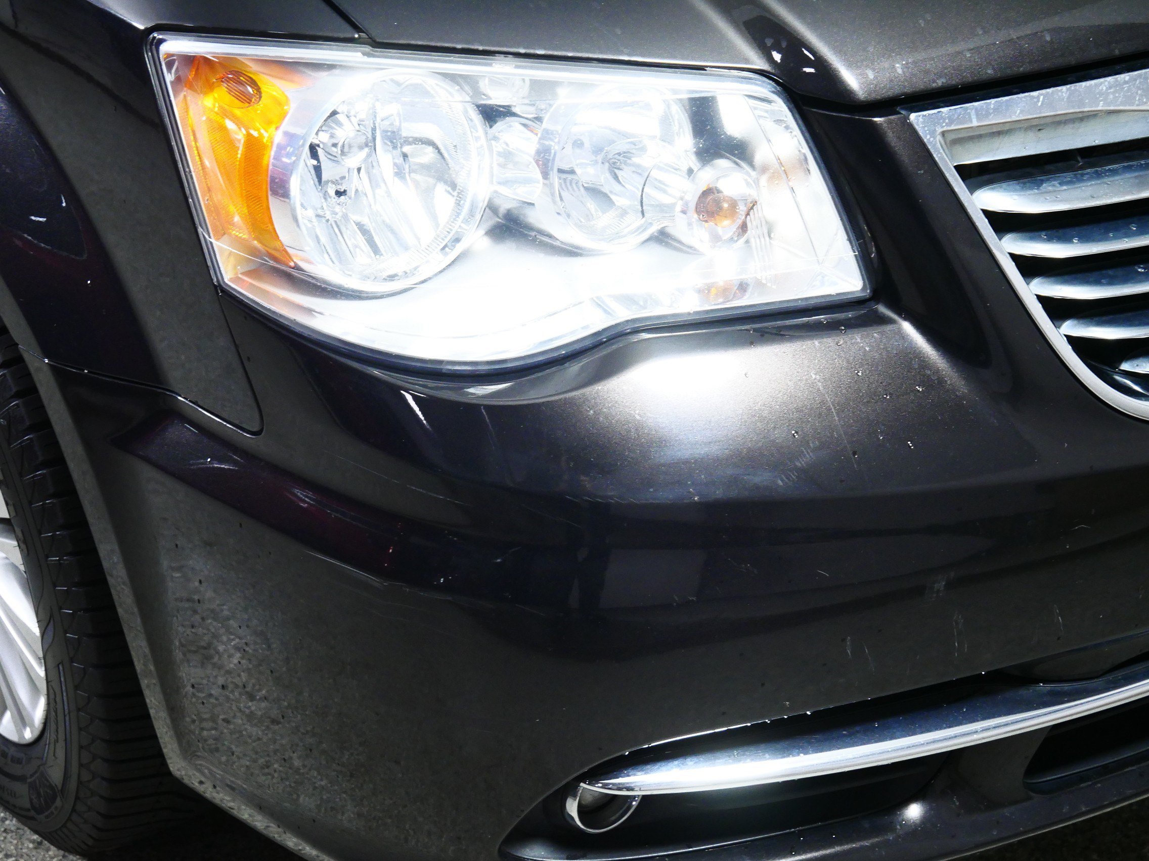 Used 2015 Chrysler Town & Country Touring-L w/ Driver Convenience Group FWD image 16