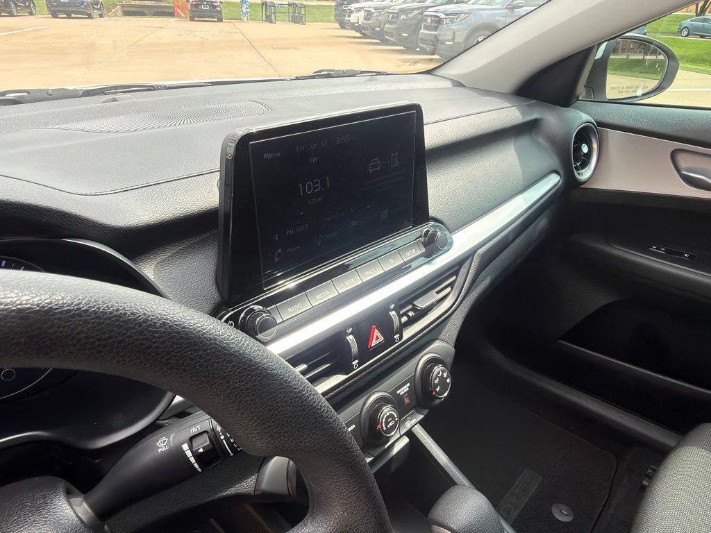 Used 2024 Kia Forte LXS w/ LXS Technology Package FWD image 27