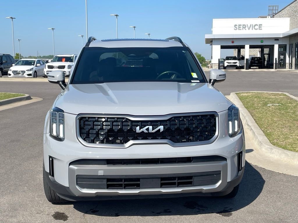 Certified 2023 Kia Telluride EX X-Line AWD/4WD image 2