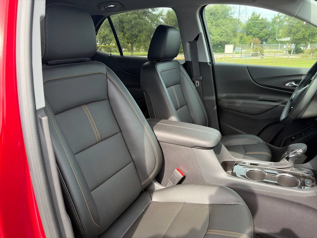 Used 2024 Chevrolet Equinox Premier w/ LPO, Floor Liner Package FWD image 12