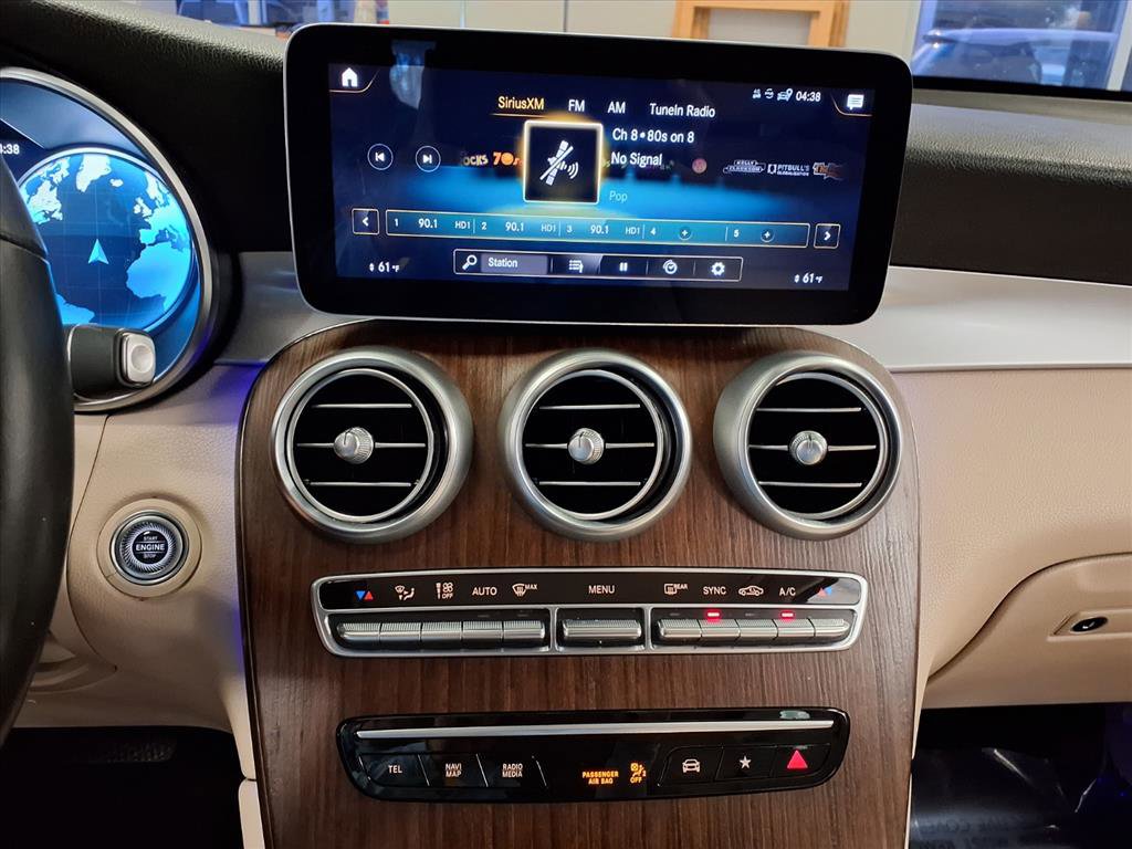 Used 2022 Mercedes-Benz GLC 300 4MATIC image 24