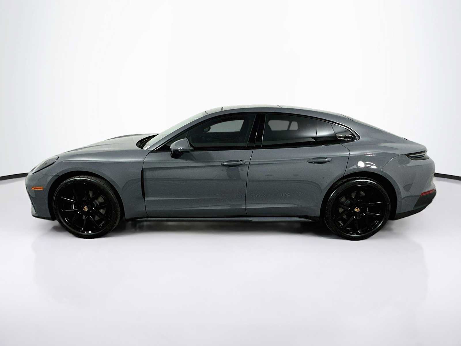 New 2026 Porsche Panamera RWD image 2