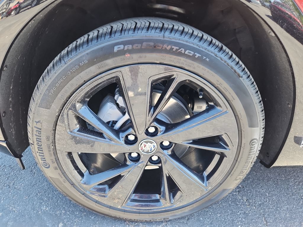 Used 2023 Buick Envision Preferred w/ Sport Touring Package AWD/4WD image 17