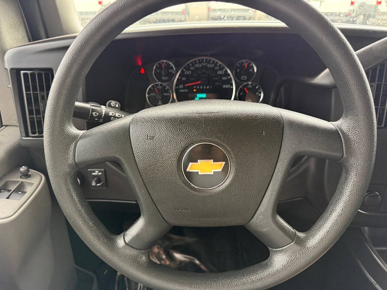 Used 2021 Chevrolet Express 2500 RWD image 26