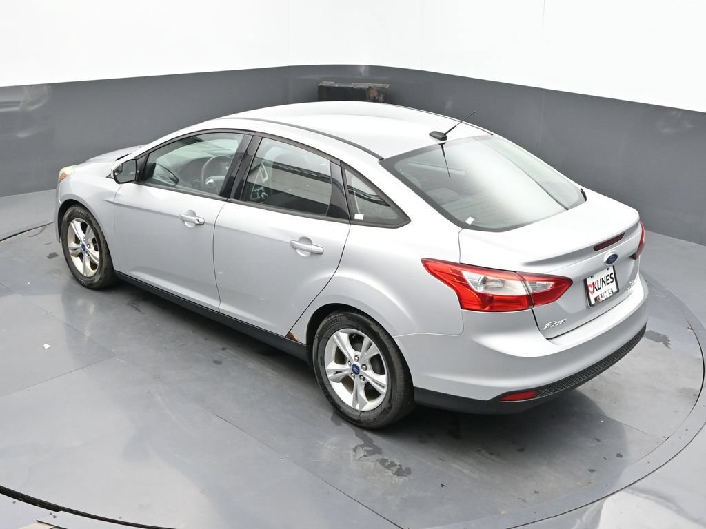 Used 2014 Ford Focus SE FWD image 34