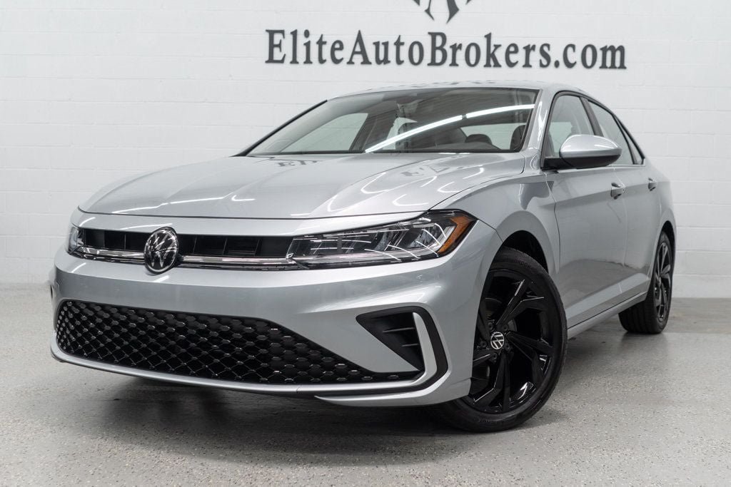 Used 2025 Volkswagen Jetta SE w/ Black Wheel Package FWD image 45