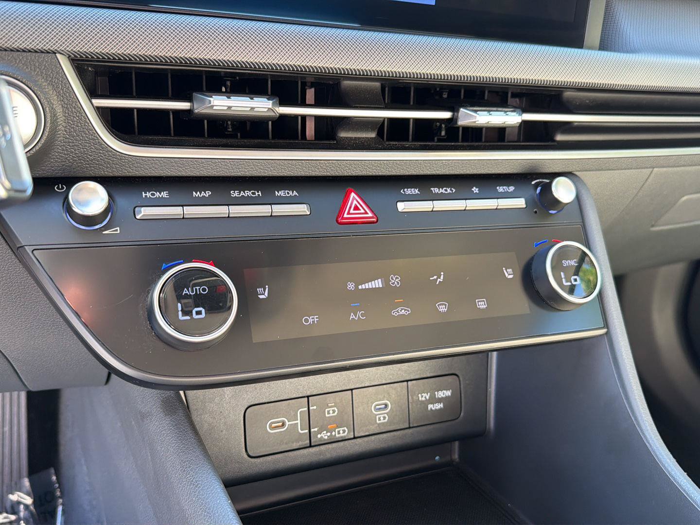 Used 2025 Hyundai Sonata SEL FWD image 26
