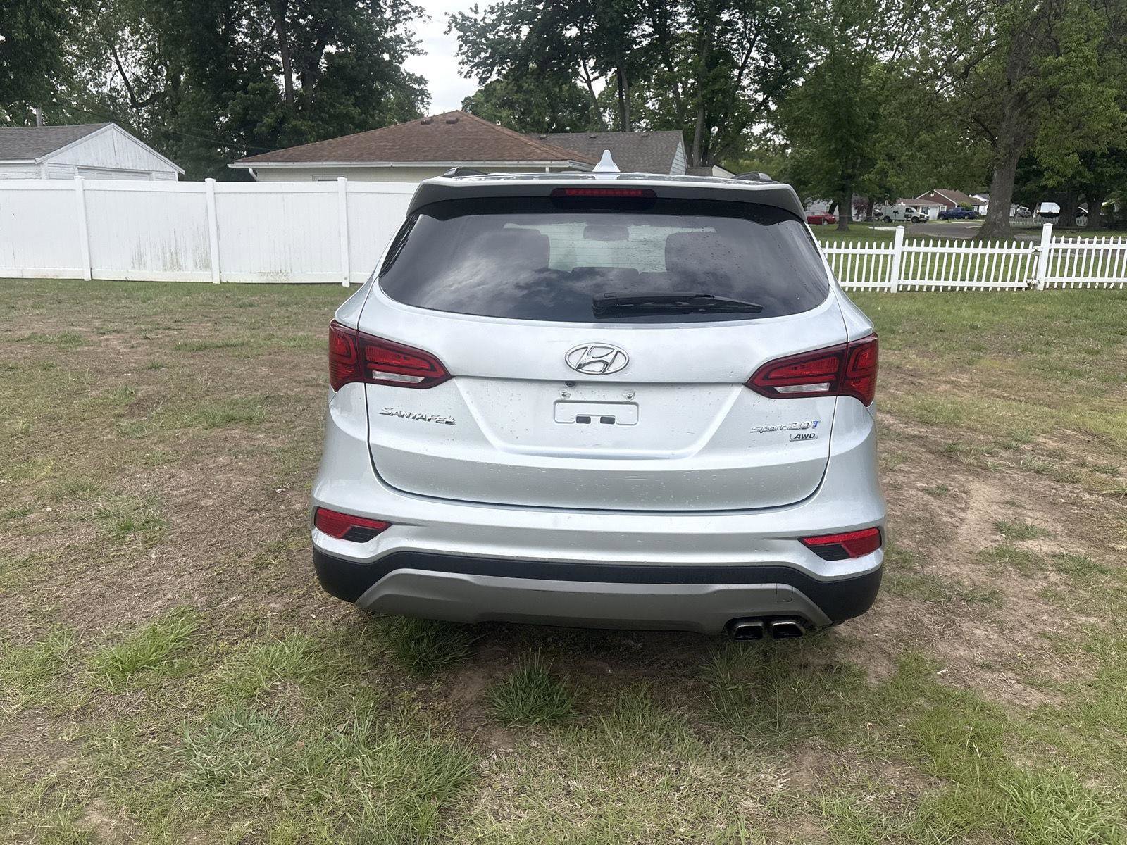 Used 2017 Hyundai Santa Fe Sport 2.0T AWD/4WD image 7