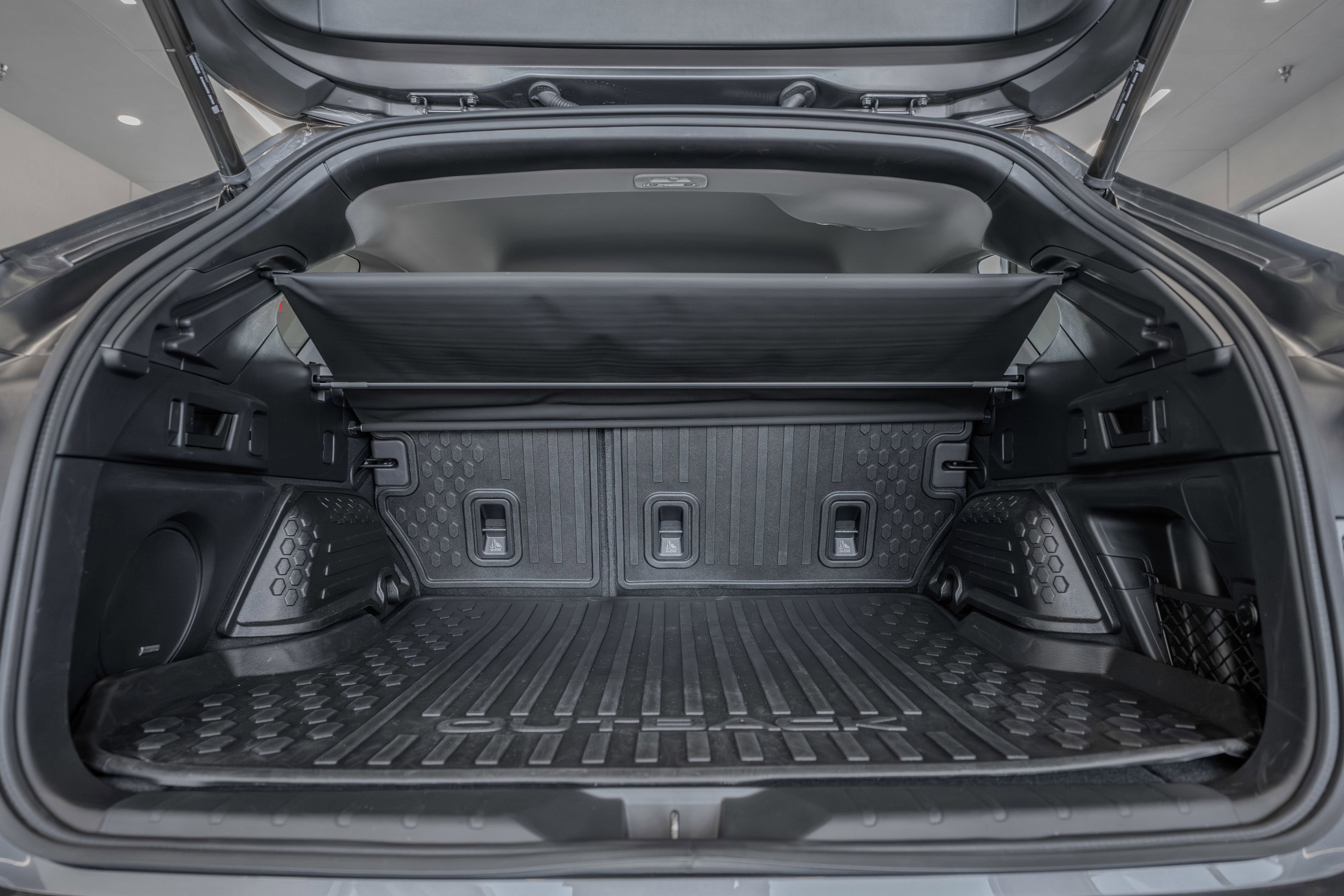 Used 2025 Subaru Outback Limited image 34