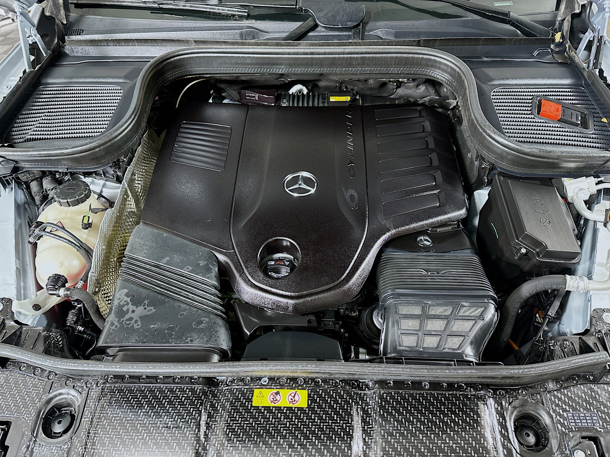 Certified 2025 Mercedes-Benz GLS 450 4MATIC image 33