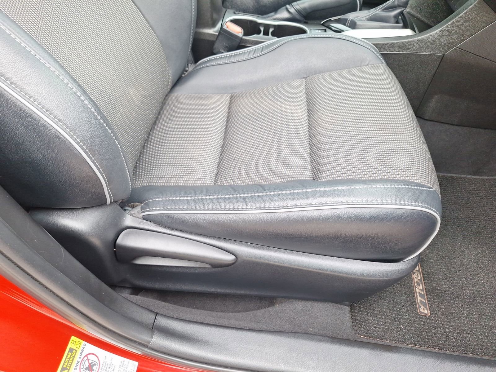 Used 2015 Toyota Corolla S w/ Driver Convenience Package FWD image 33