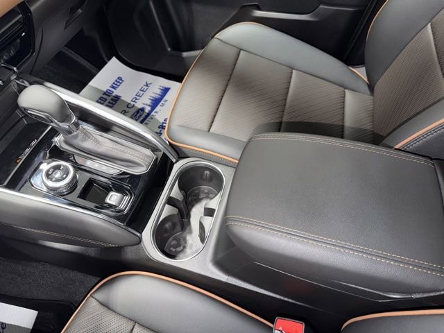 Used 2025 GMC Canyon AT4 w/ Technology Plus Package image 20