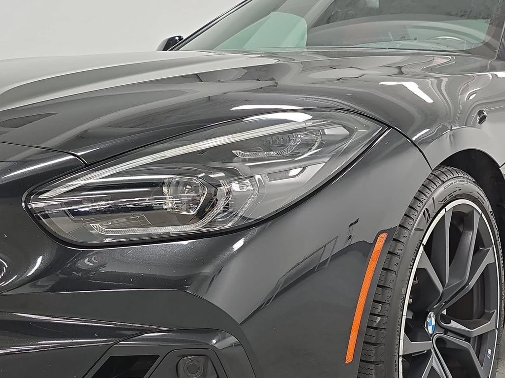 Used 2025 BMW Z4 sDrive30i w/ Shadowloine Package RWD image 11