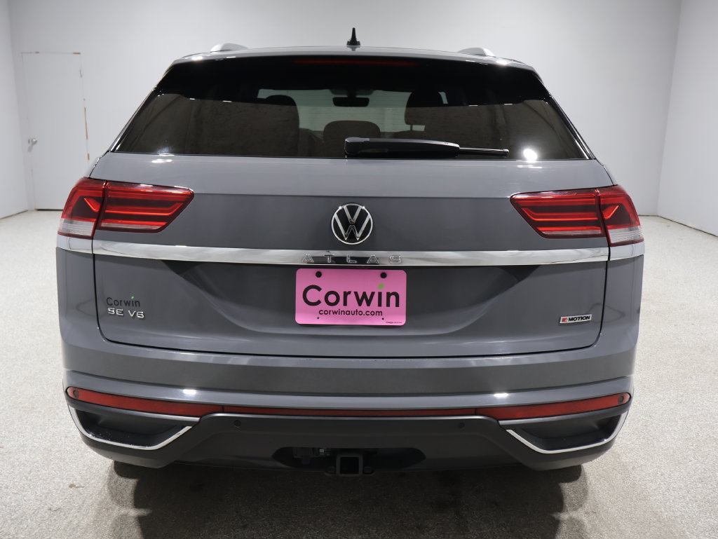 Used 2022 Volkswagen Atlas Cross Sport SE AWD/4WD image 3