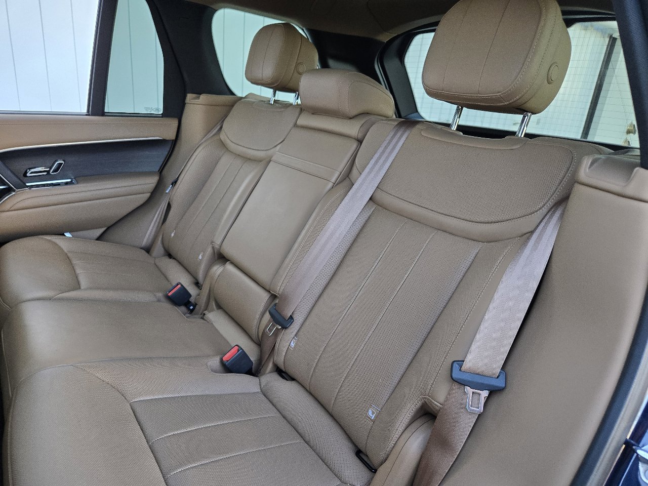 Used 2023 Land Rover Range Rover SE image 36