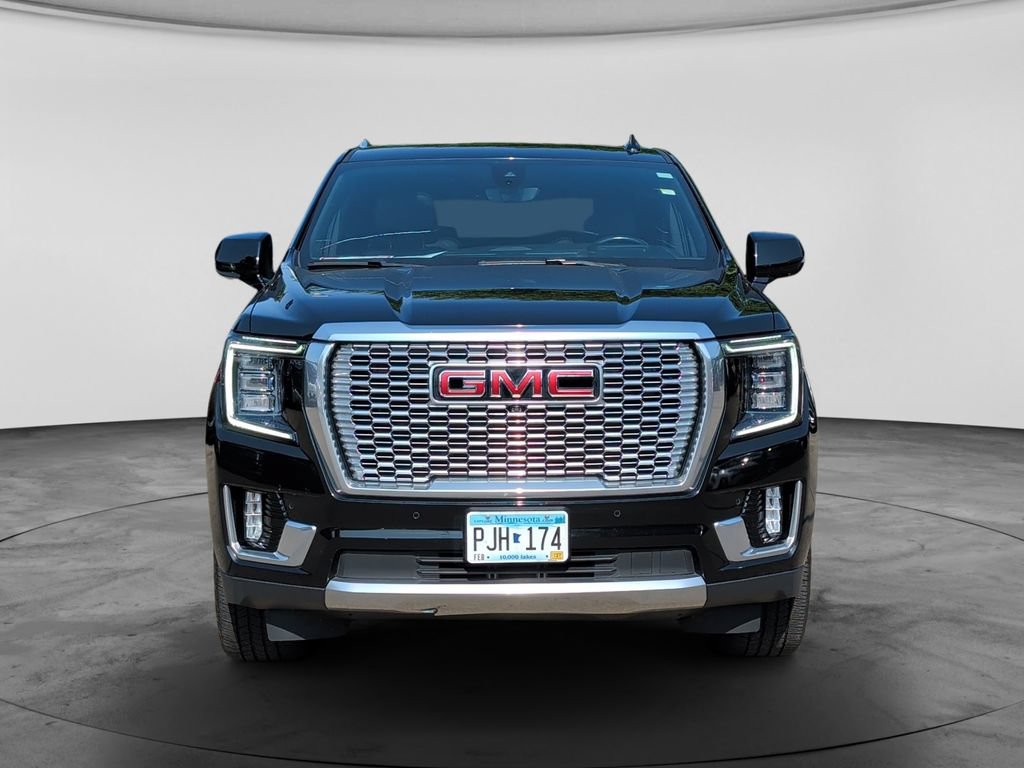 Used 2021 GMC Yukon Denali w/ Denali Premium Package AWD/4WD image 2