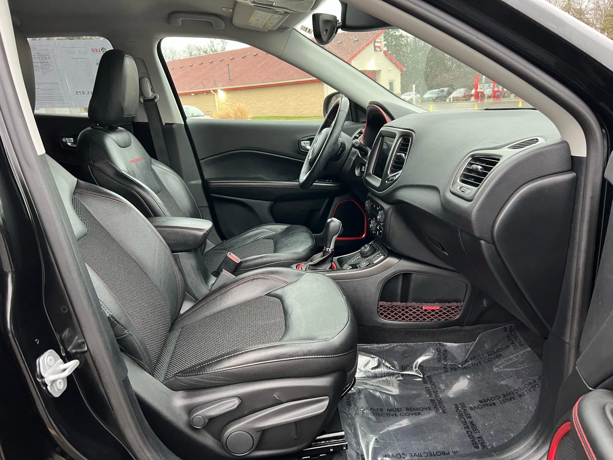 Used 2018 Jeep Compass Trailhawk w/ Cold Weather Group image 16