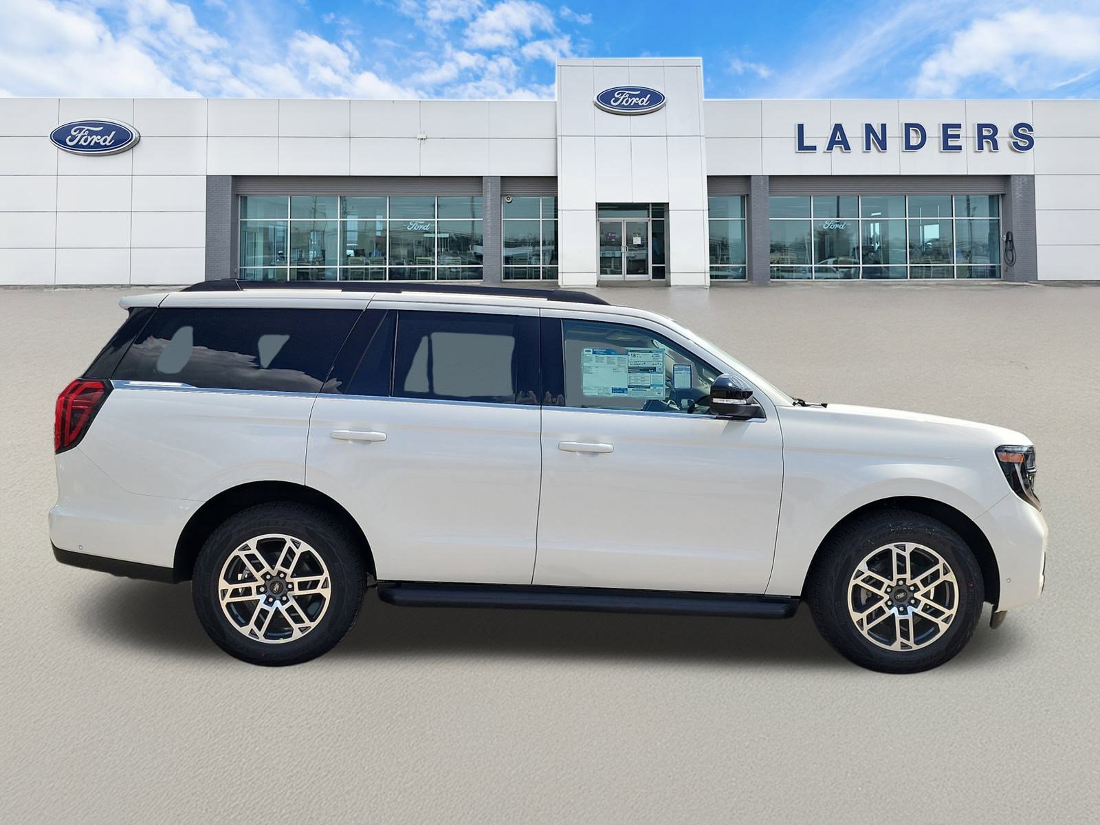 New 2025 Ford Expedition Active image 2