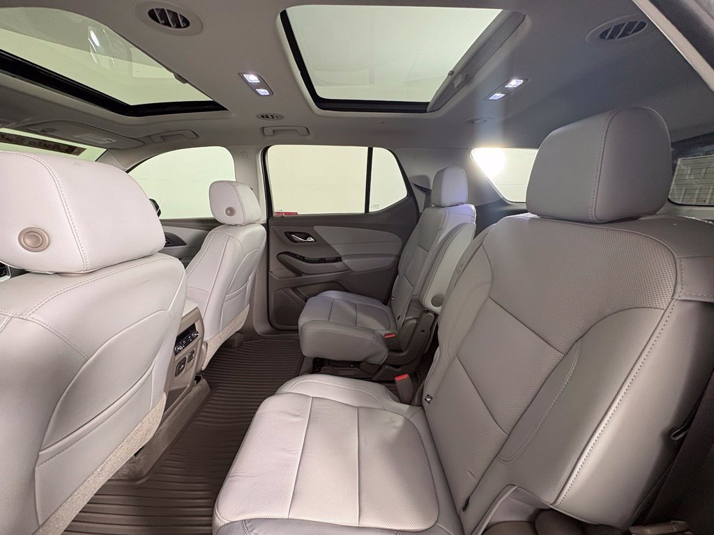 Used 2020 Chevrolet Traverse Premier AWD/4WD image 48