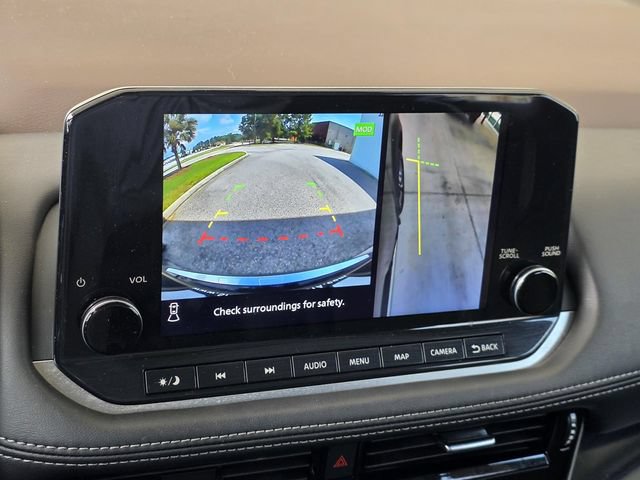 Used 2023 Nissan Rogue SL w/ SL Premium Package FWD image 17