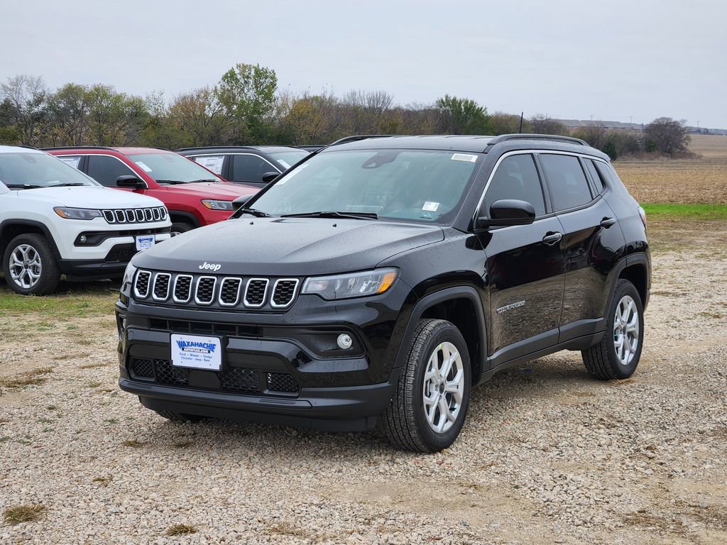 New 2026 Jeep Compass Latitude image 2