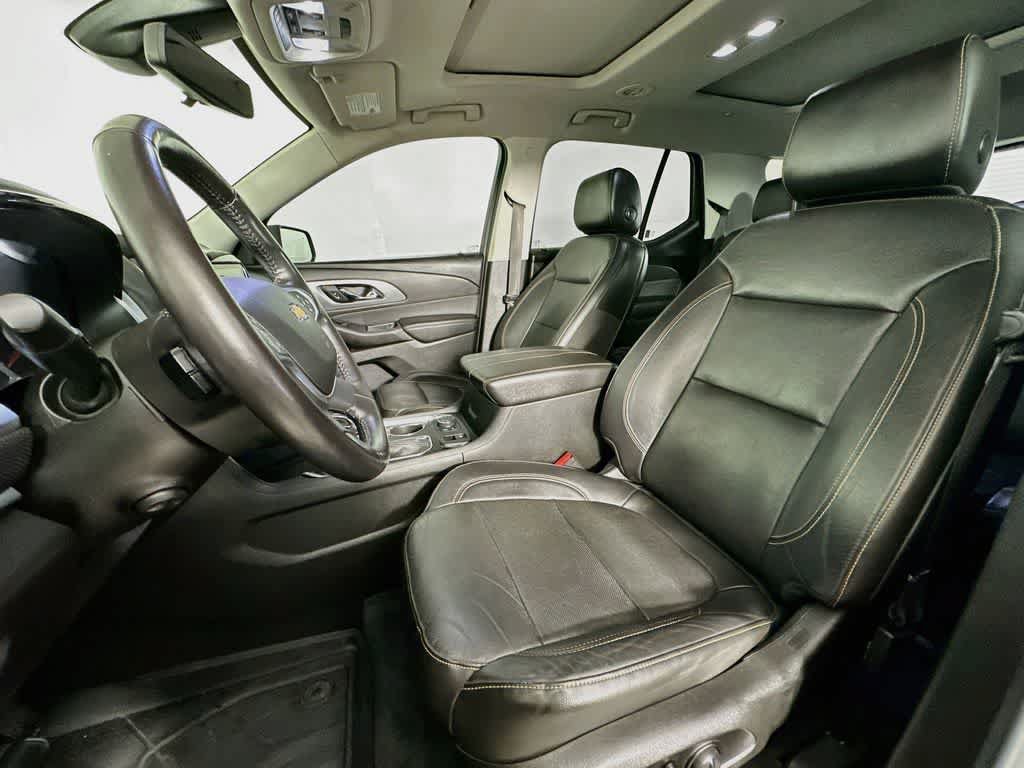 Used 2021 Chevrolet Traverse Premier w/ Redline Edition AWD/4WD image 12