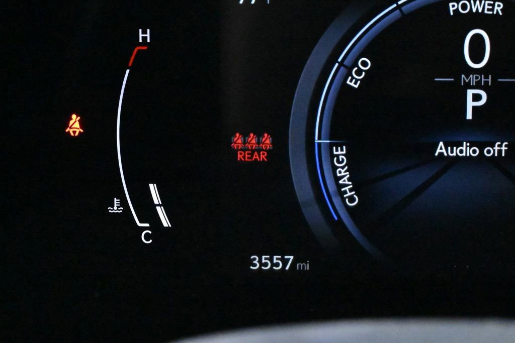 Used 2025 Lexus NX 300h AWD w/ Cold Area Package image 12