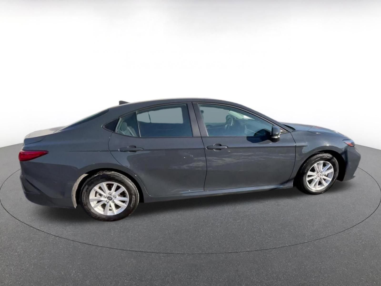 Used 2025 Toyota Camry LE FWD image 15