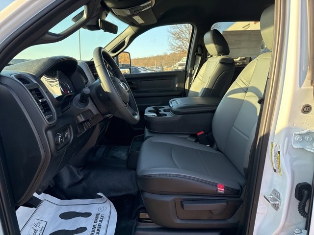 New 2026 RAM 4500 Tradesman w/ Chrome Appearance Group image 22