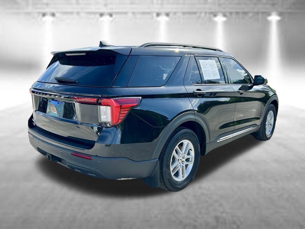 Used 2025 Ford Explorer Active RWD image 5