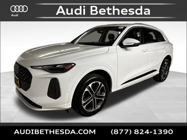 Certified 2025 Audi Q5 Premium w/ Convenience Package AWD/4WD image 3