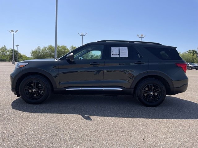Used 2024 Ford Explorer XLT image 3