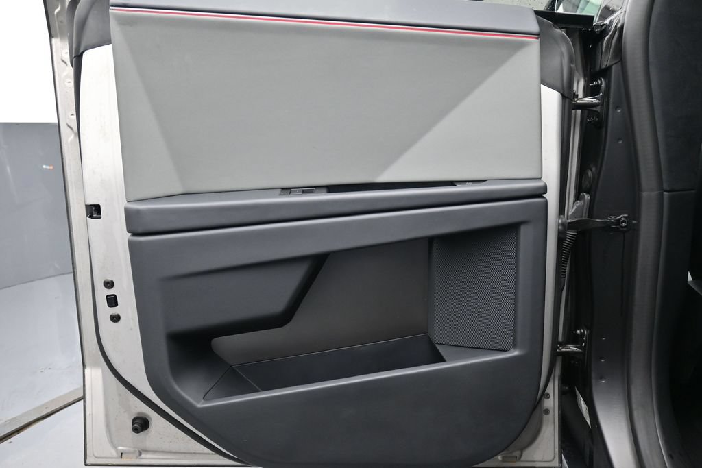Used 2024 Tesla Cybertruck AWD Crew Cab image 18