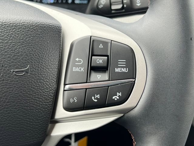 New 2026 Ford Explorer Active w/ Active Comfort Package image 24