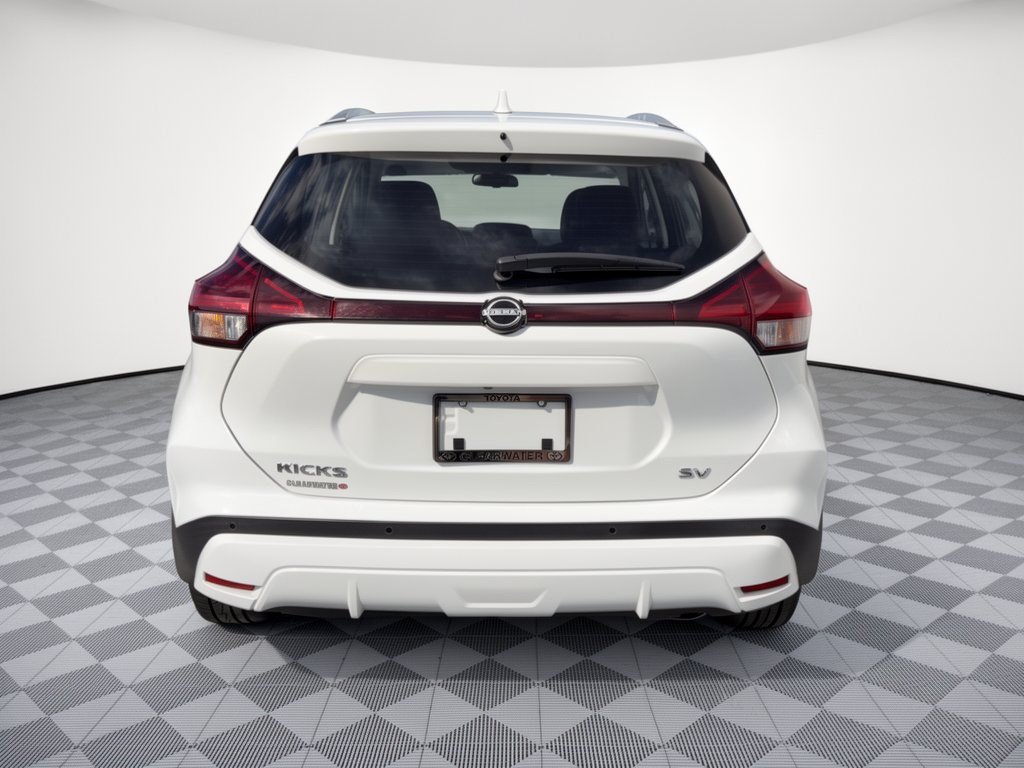 Used 2023 Nissan Kicks SV FWD image 11