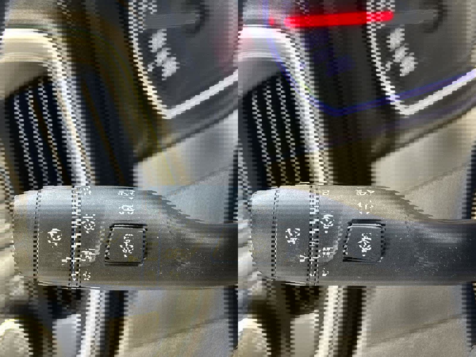 Used 2020 Chevrolet Silverado 1500 LT w/ Trailering Package image 24