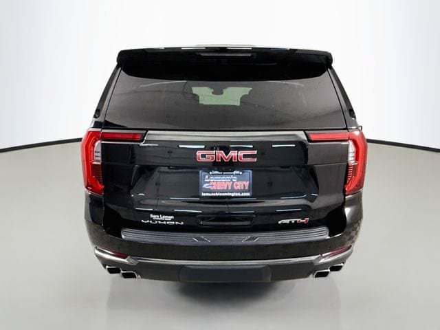 Used 2026 GMC Yukon XL AT4 w/ AT4 Premium Plus Package AWD/4WD image 6