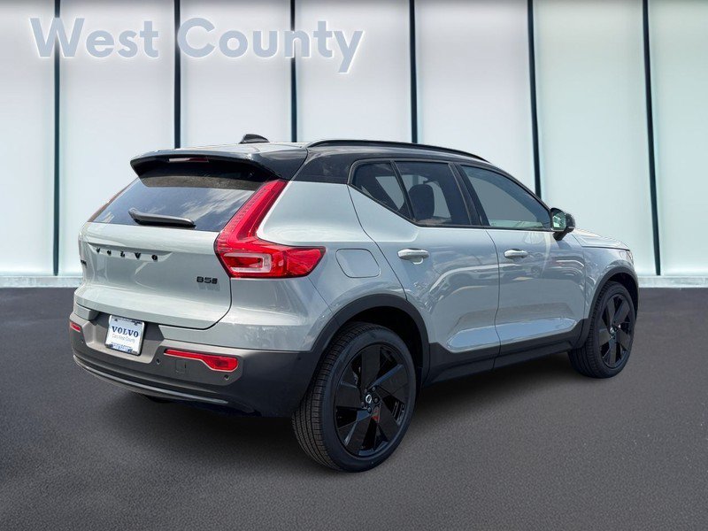 New 2026 Volvo XC40 B5 Ultra w/ Climate Package AWD/4WD image 3
