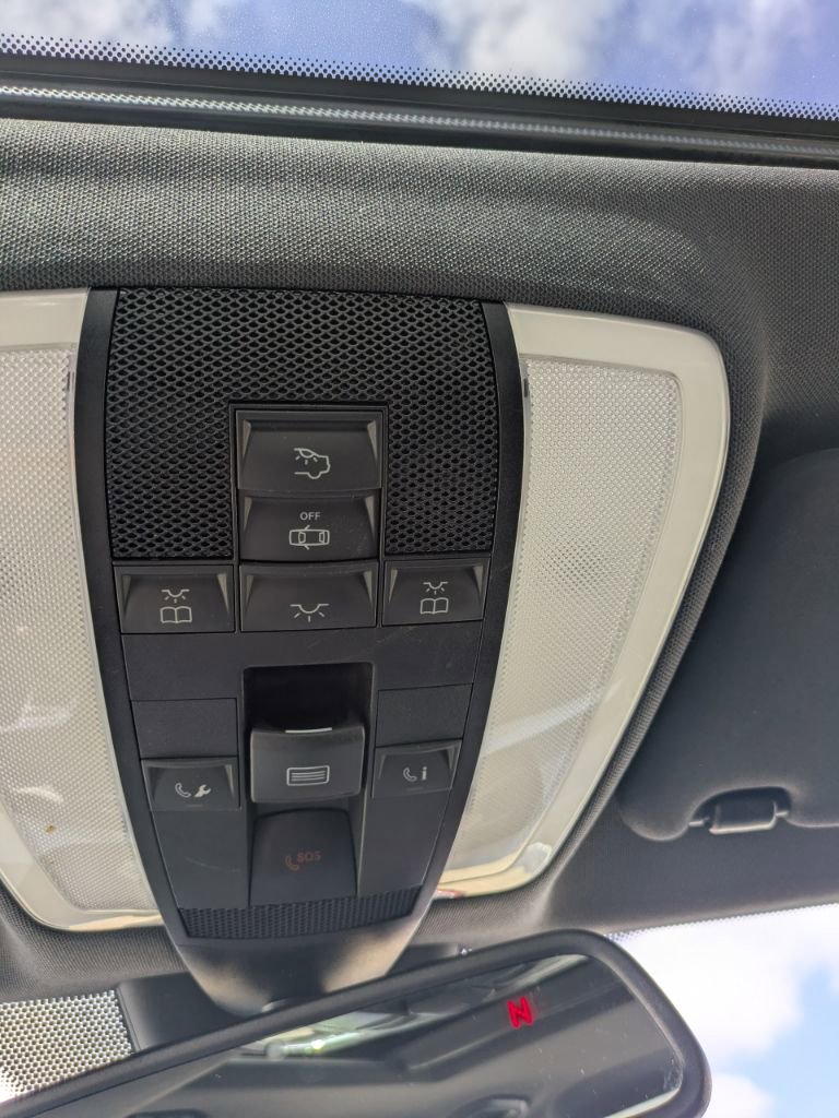 Used 2014 Mercedes-Benz C 300 4MATIC Sedan image 16