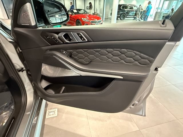 Used 2022 BMW X5 M w/ Competition Package 2 AWD/4WD image 29