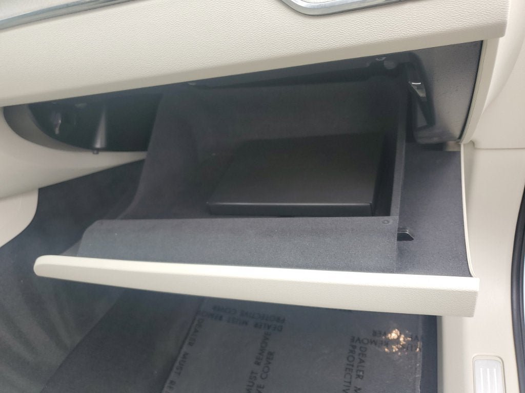 Used 2023 Volvo XC60 B5 Plus FWD image 45