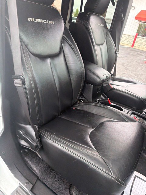 Used 2017 Jeep Wrangler Unlimited Rubicon AWD/4WD image 21