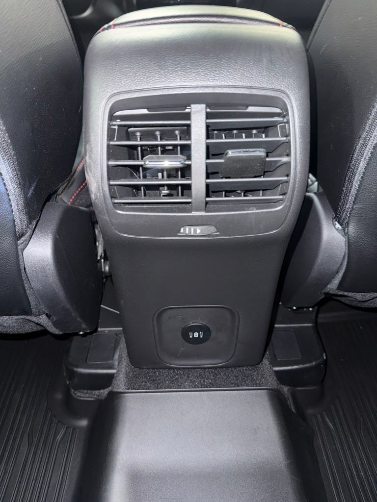 Used 2025 Ford Escape ST-Line Elite w/ Premium Technology Package AWD/4WD image 31